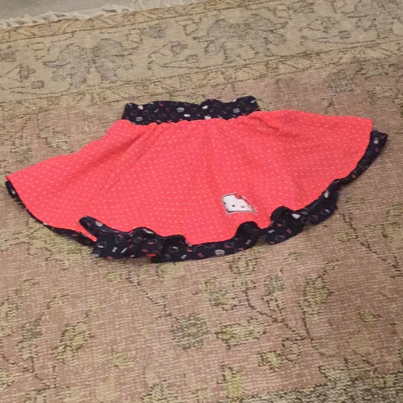 Hello Kitty skirt. - Picture 2 of 2